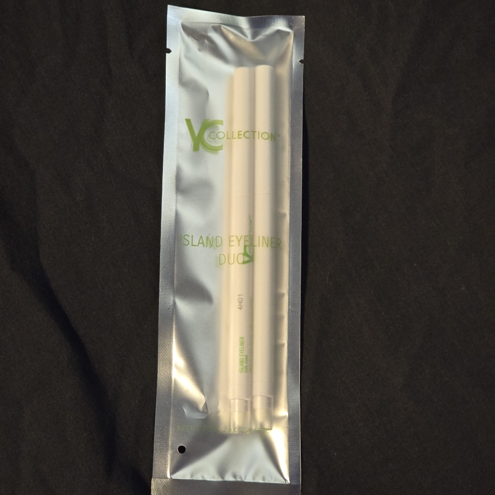 YC Collection Island Eyeliner Duo in La Perla and San Juan